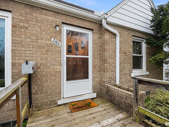 3rd image of 2306 W Laura Ave