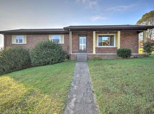 262 Smiley Cir, Blountville, TN 37617