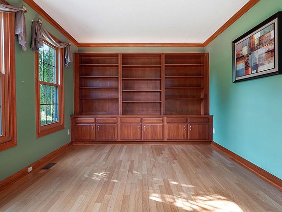 5th image of 7048 Spyglass Ct