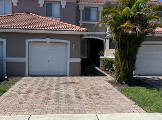 9987 Chiana Cir, Fort Myers, FL 33905