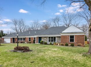 48 Burnet Hill Rd, Livingston, NJ 07039