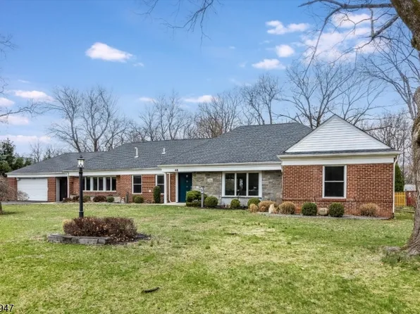 48 Burnet Hill Rd, Livingston Twp., NJ 07039