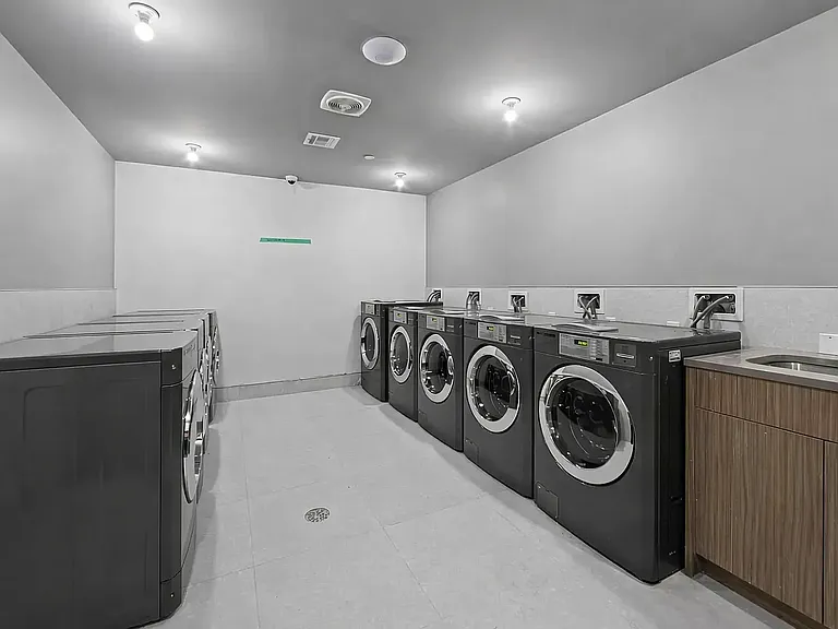 2715 Fulton St #203 — Photo 26
