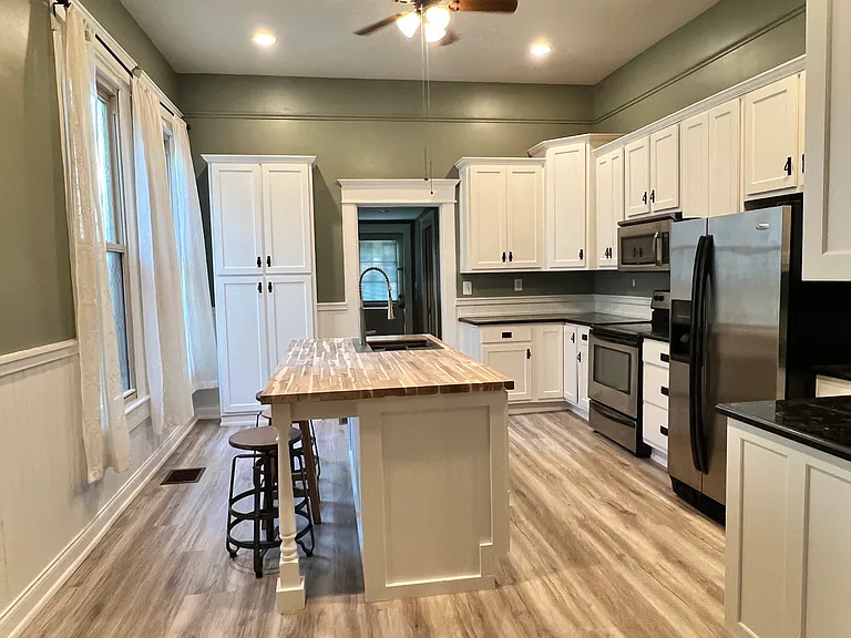 1001 S Highland Park Ave — Photo 18
