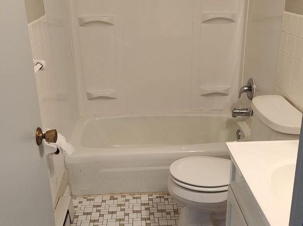 220 1st Ave E #4, Milltown, WI 54858