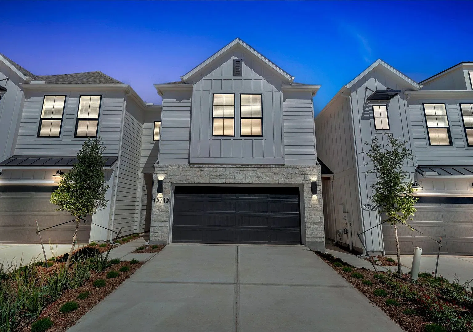 Luxury Townhome For Rent The Florence Floor Plan! August Special! Get 2 Weeks Free Rent When You ... — Photo 2