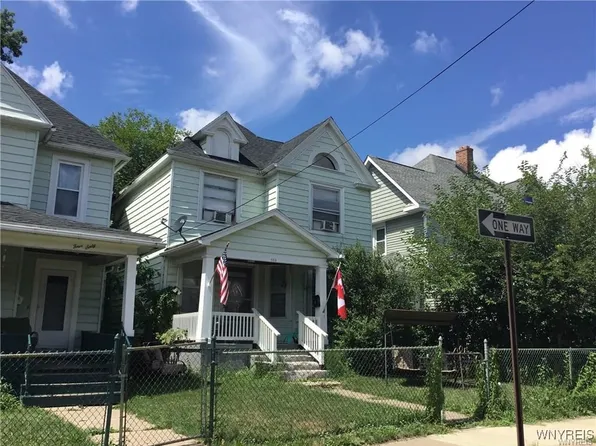 462 Memorial Pkwy, Niagara Falls, NY 14303
