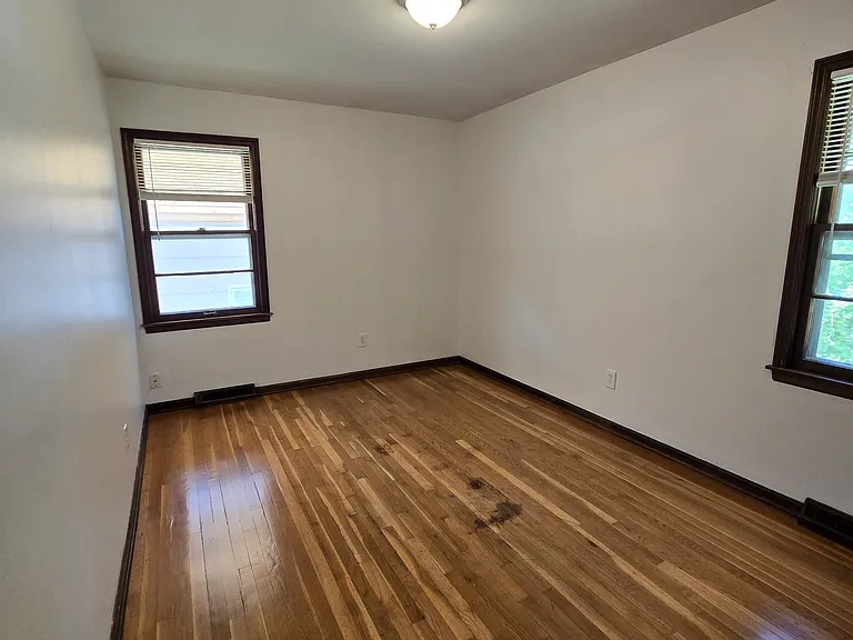 13326 Donnelly Ave — Photo 19