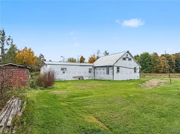 381 Old Stage Rd, Groton, NY 13073