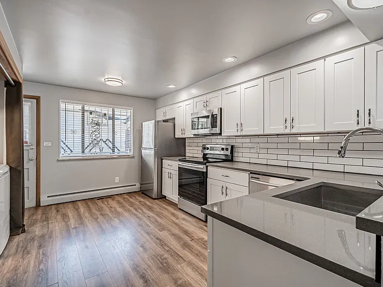 3381 Yarrow St — Photo 4
