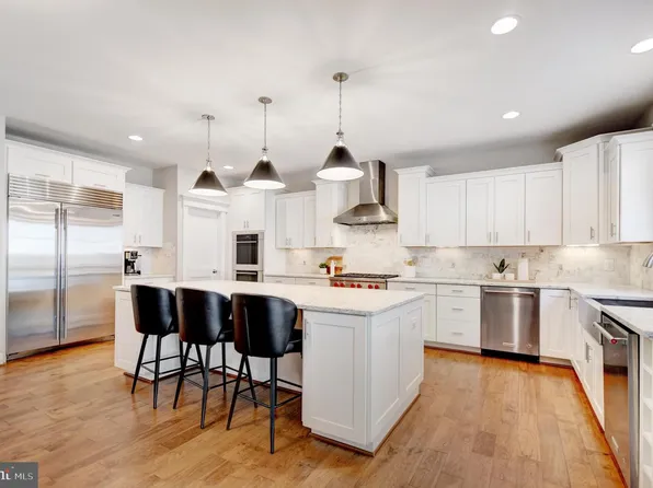 3512 N Pocomoke St, Arlington, VA 22213
