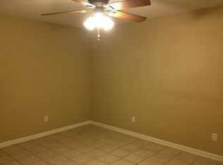 605 S German Ln APT B, Conway, AR 72034