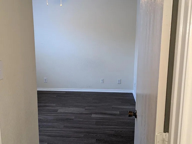 213 Valero Dr — Photo 15