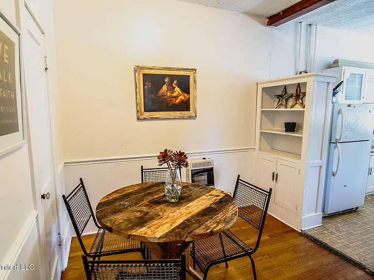 803 N Congress St #D — Photo 13