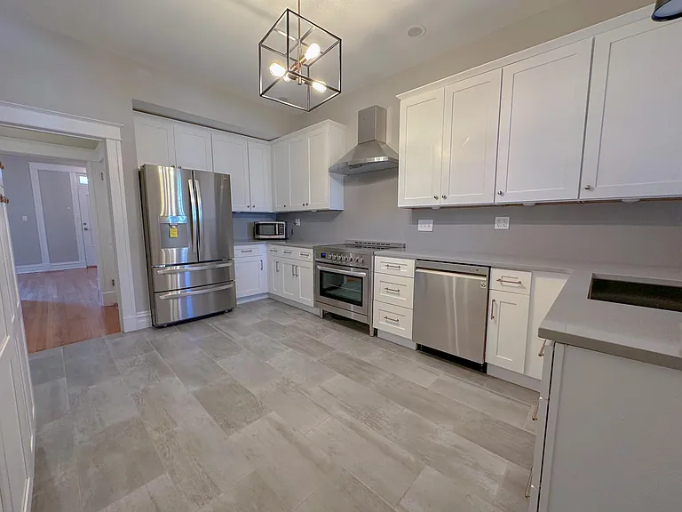 6117 Westminster Pl — Photo 10