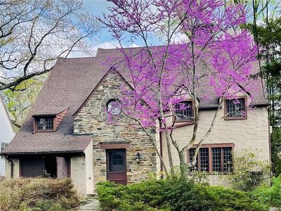 65 Edgewood Avenue, Larchmont, NY, 10538