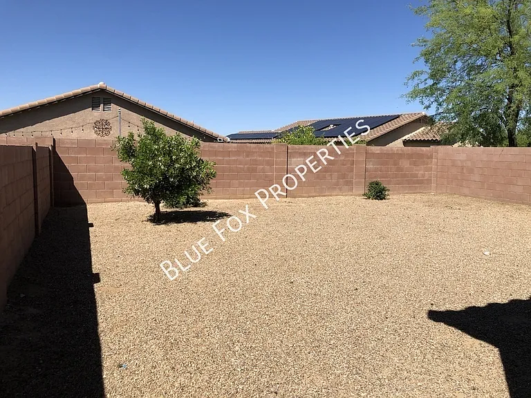 7651 E Majestic Palm Ln — Photo 19