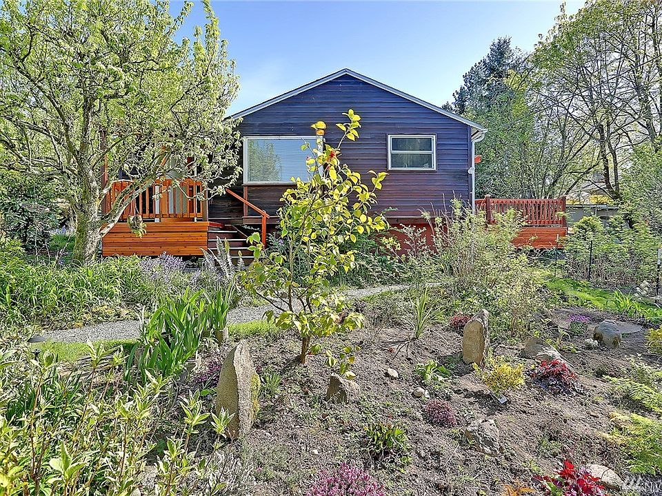 1st image of 6715 S 122nd St