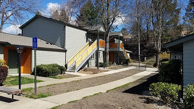 Woodville Village — Photo 2