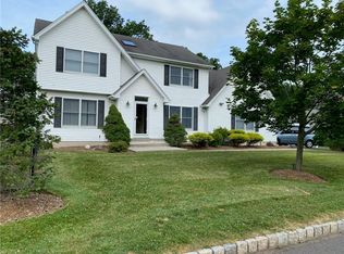 9 Monsignor Brady Ct, Blauvelt, NY