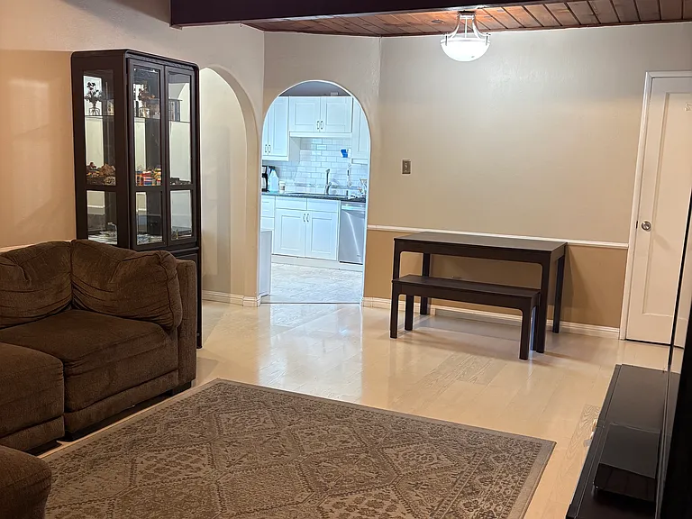 14595 Jerilyn Dr — Photo 8