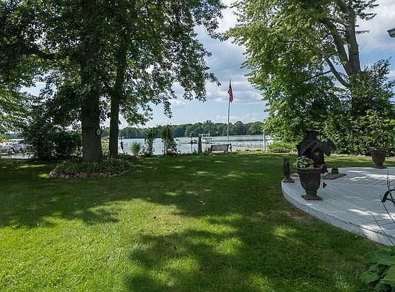 5th image of 5028 Lakeshore Dr