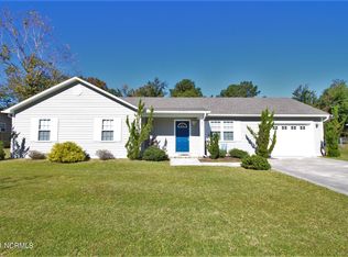 143 Bayberry Rd, Newport, NC 28570