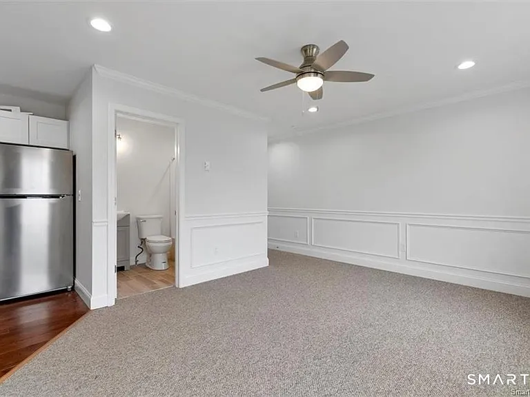 1091 Whalley Ave #B — Photo 6