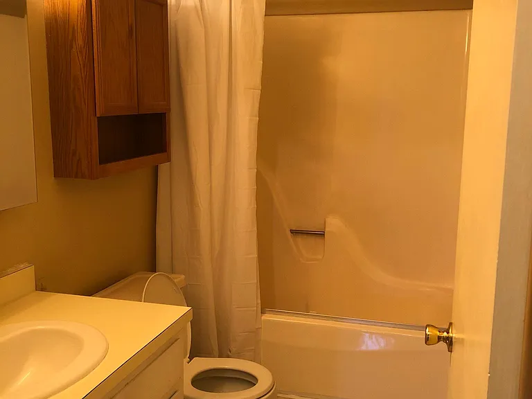 912 Bagwell Dr #1 — Photo 6