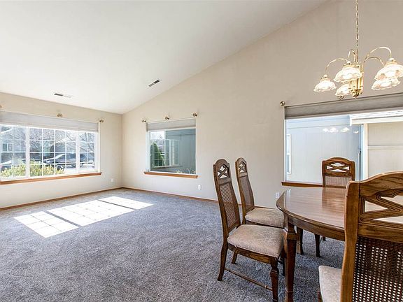 3rd image of 2518 W 32nd Ave