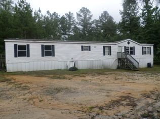 165 Jingle Bell Ln, Carthage, NC 28327