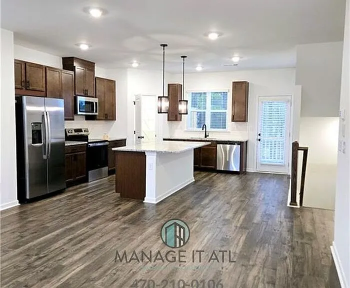 6162 Wayburn St — Photo 10