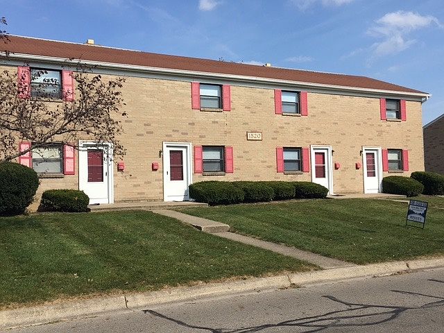 1st image of 1520 Bradshire Dr APT C