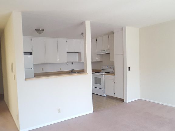 4th image of 1265 18th Ave #4