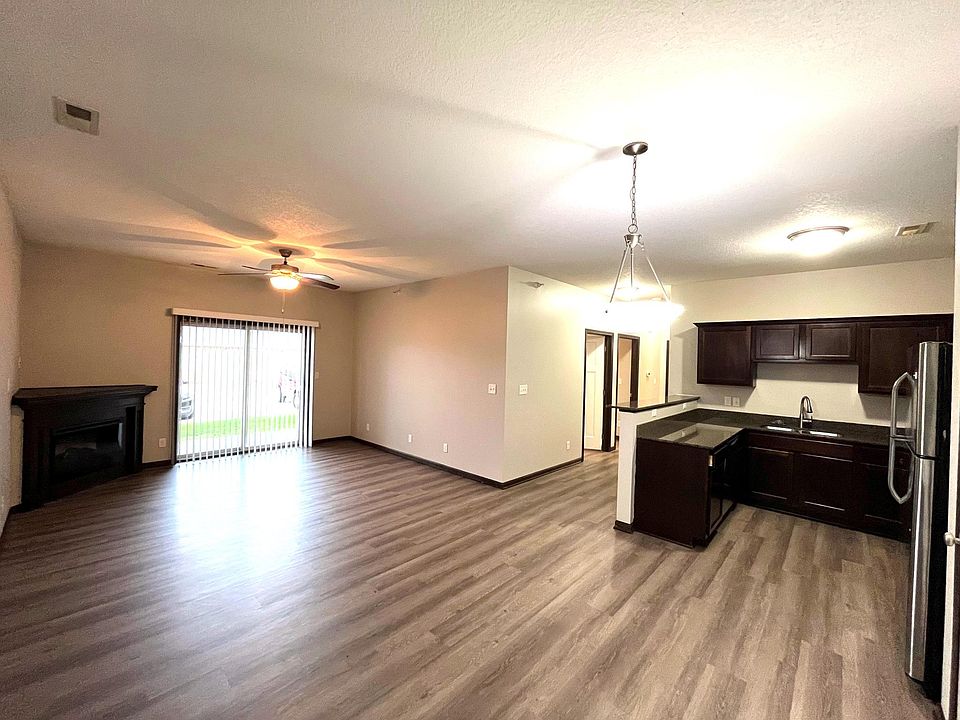 1st image of 1211 NE Windsor Dr Unit 106