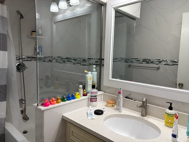 52 Oakwood Ave — Photo 12