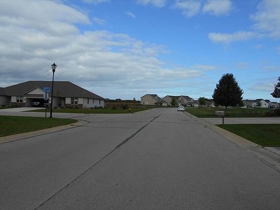 5th image of 9509 Prairie Crossing Dr