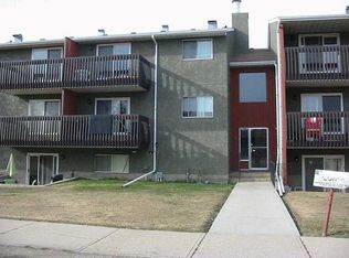 35 S Bennett St #107, Red Deer, AB T4R1V3