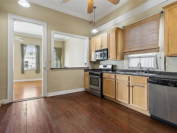 5th image of 4517 Annunciation St