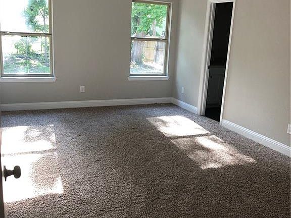 3rd image of 2423 Fonville Dr