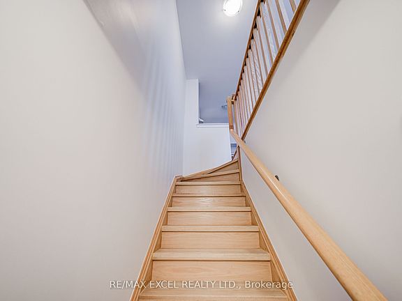5th image of 172 Webb St