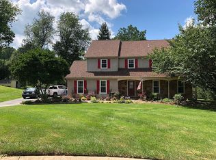 1208 Carriage Hill Dr, Phoenixville, PA 19460