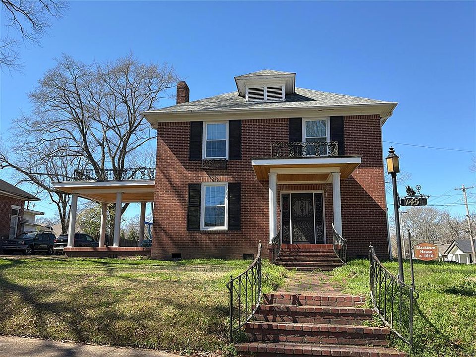 1st image of 145 Terrace Pl