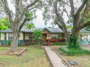 1168 E 4th St, Alice, TX 78332