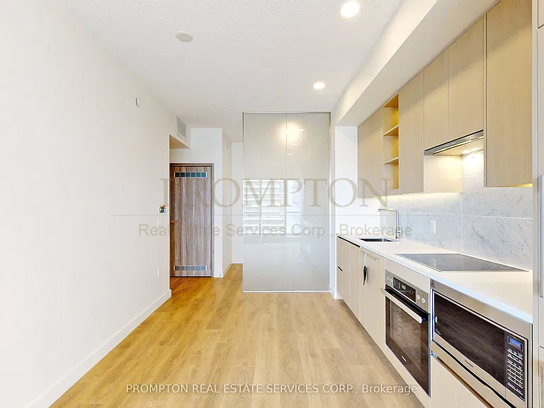 95 McMahon Dr #1601 — Photo 12