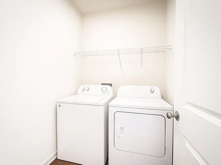 1099 Confidence Dr — Photo 12