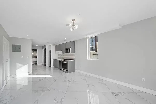 Rented by MySpaceNYC | media 10