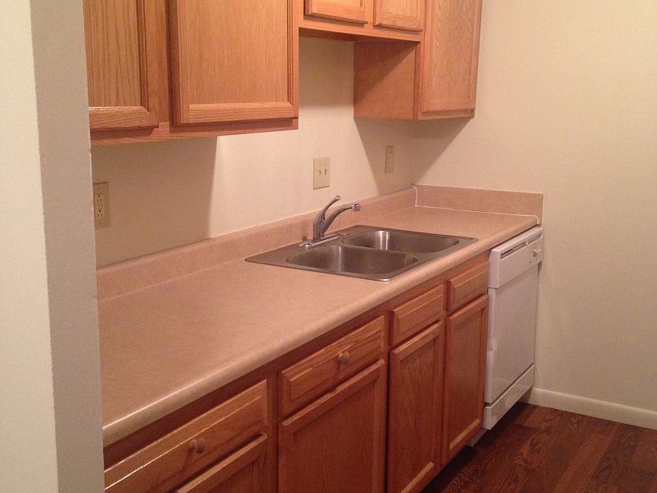 1st image of 2304 Woodhill Ct APT 23