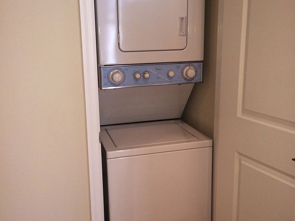 1st image of 1527 Spruce St APT 21