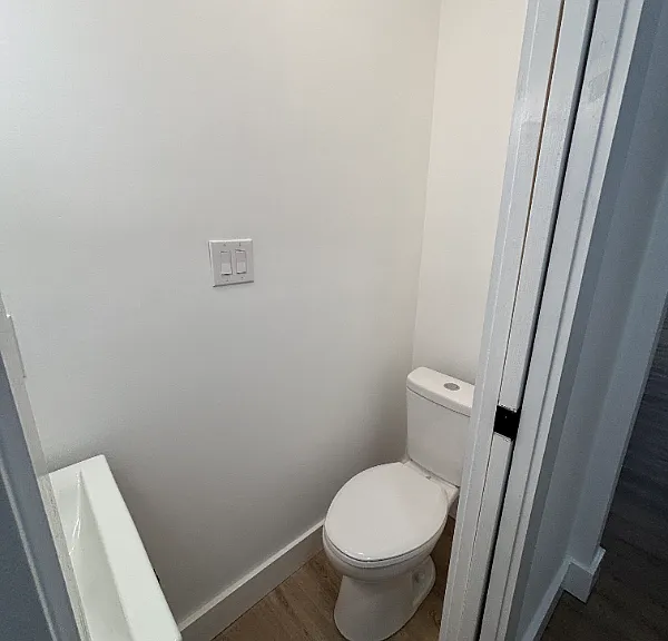 4213 Kingsley Dr — Photo 8